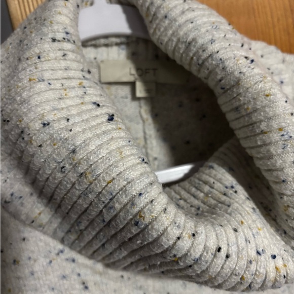 Cozy cowl neck sweater - Picture 2 of 4